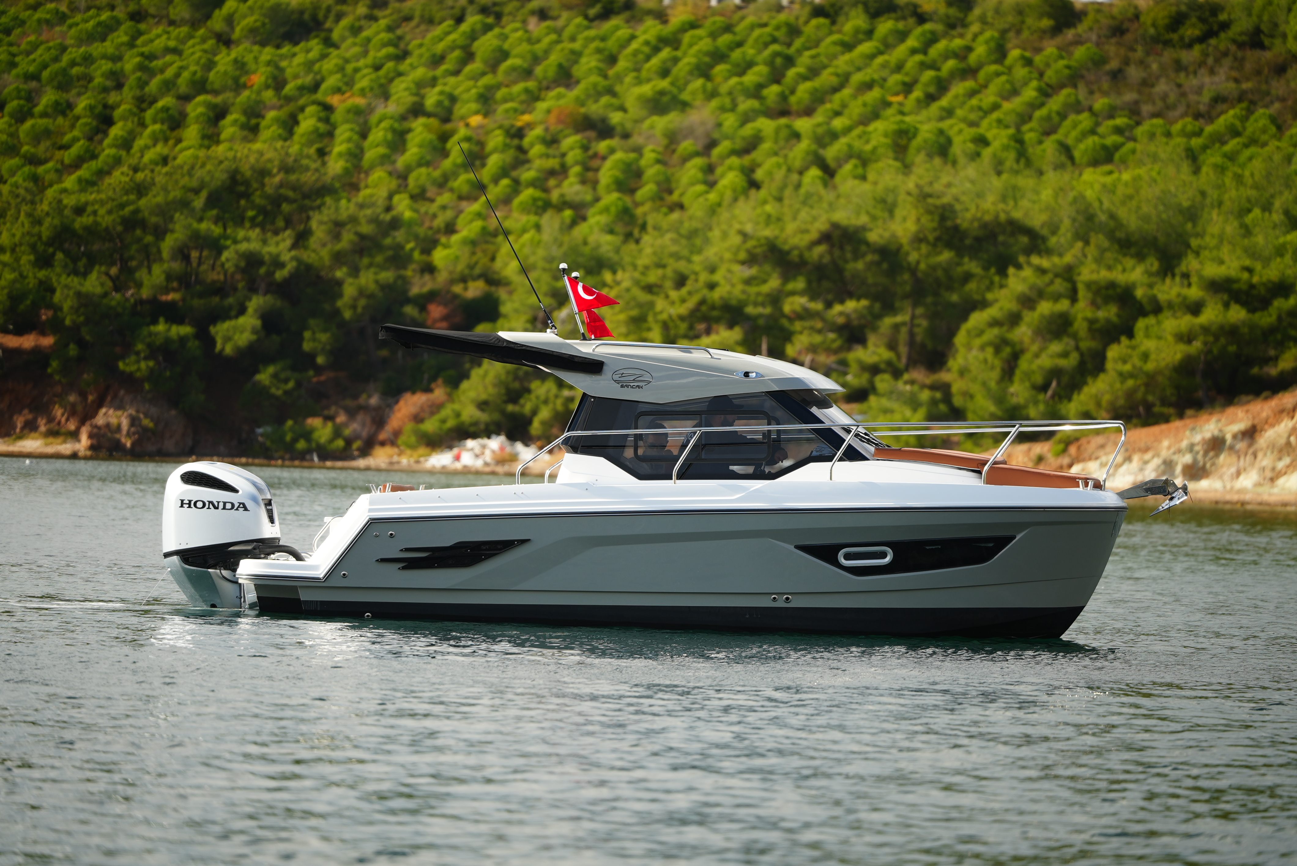SVT 6.50 by Sancak Yat